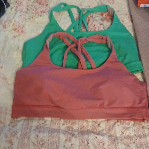 Lululemon   - Picture 1 of 9